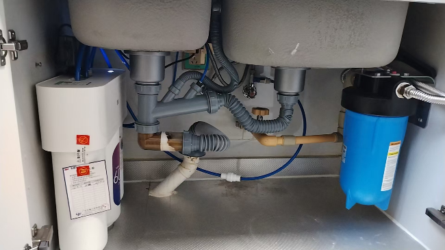 广州白云区·荷塘月色·李先生 — 十年老机升级换代，H719纯水+H200P精滤全屋焕新